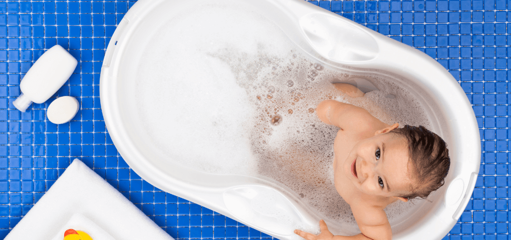 Buying A Baby's Bathtub: Best Guide For Parents! | All Things Childcare