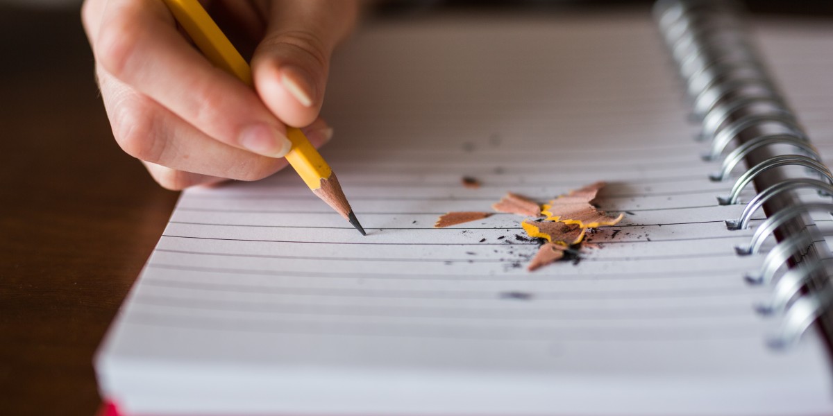 The role of technology in modern assignment writing help services