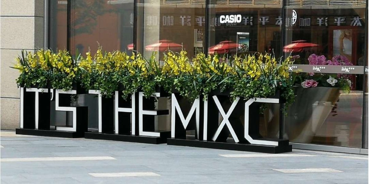 A Brief Analysis of the Characteristics of Creative Signage