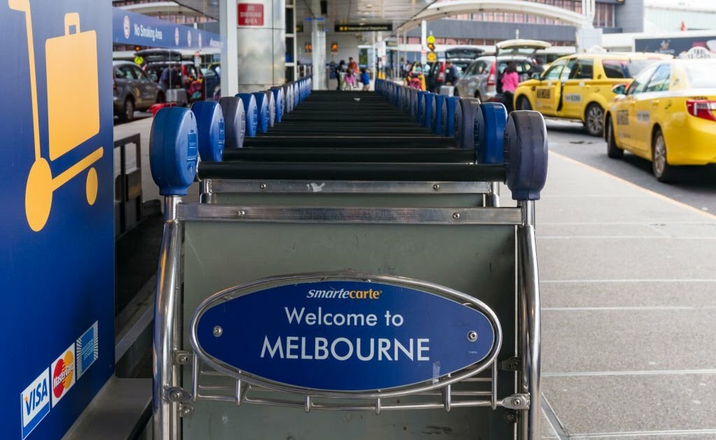 Benefits of Taxi Service to and from Melbourne Airport With BookTaxiMelbourne