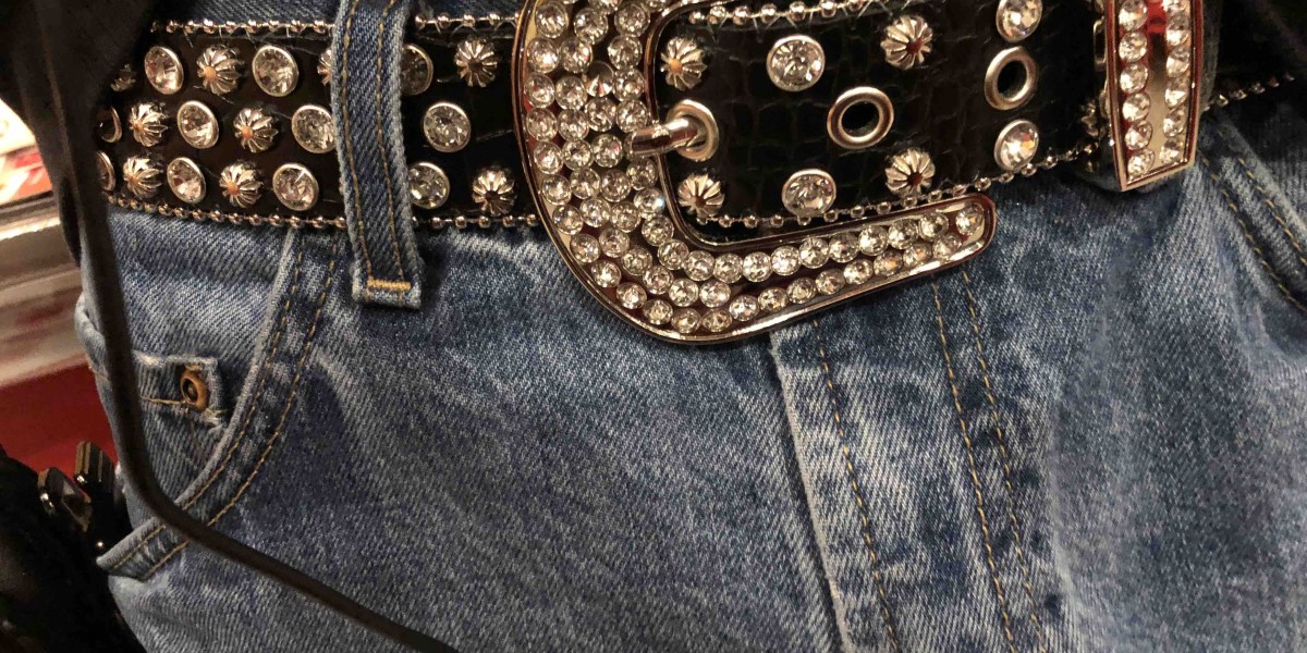 Mastering Style Look with BB Belts & BB Simon Belts