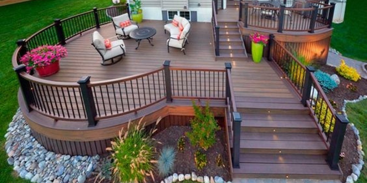 Deck Trends: A Glimpse into the Latest in Outdoor Living