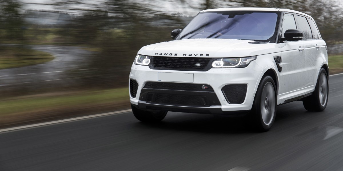 Renting Range Rover in Dubai