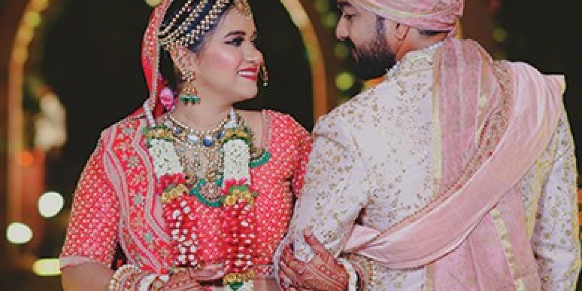 Behind the Lens: Meet the Top Wedding Photographer in Paschim Vihar