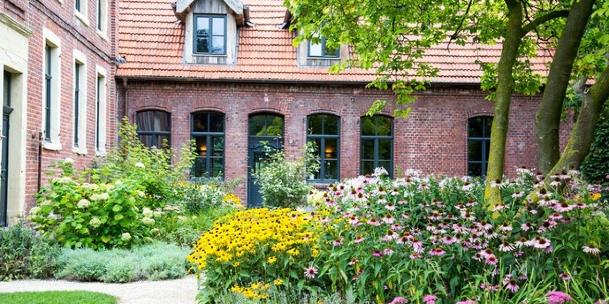 A Symphony for the Senses: Experiencing the Sensory Delights of a Naturgarten